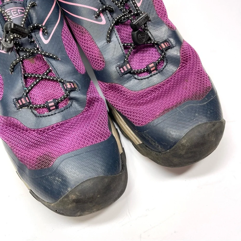 Keen Shoes Wanduro Waterproof Hiking Shoe‎ Size 7 Youth